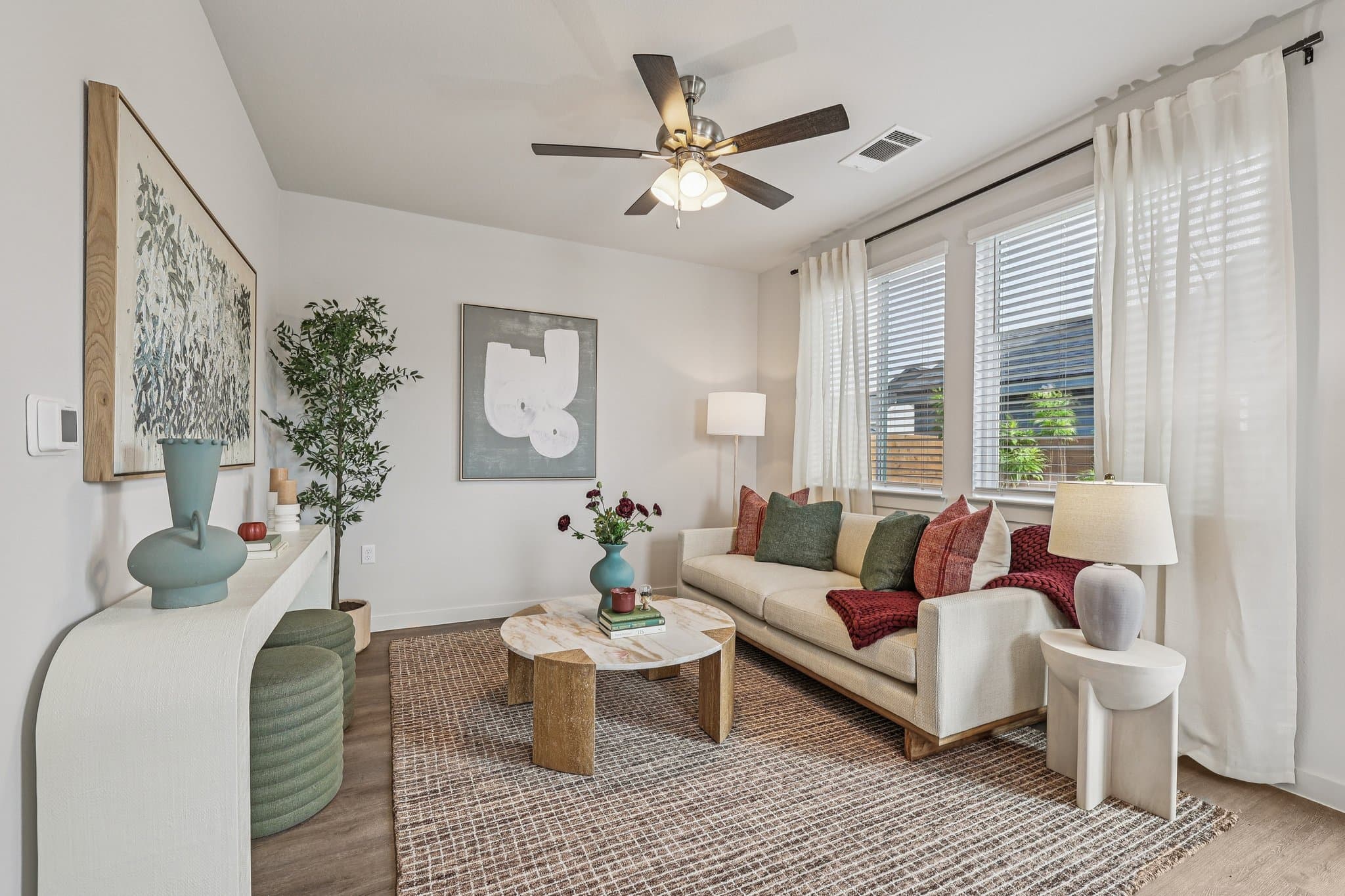 6-web-or-mls-16336 Cameron Rd Unit 701-S0609-006.jpg