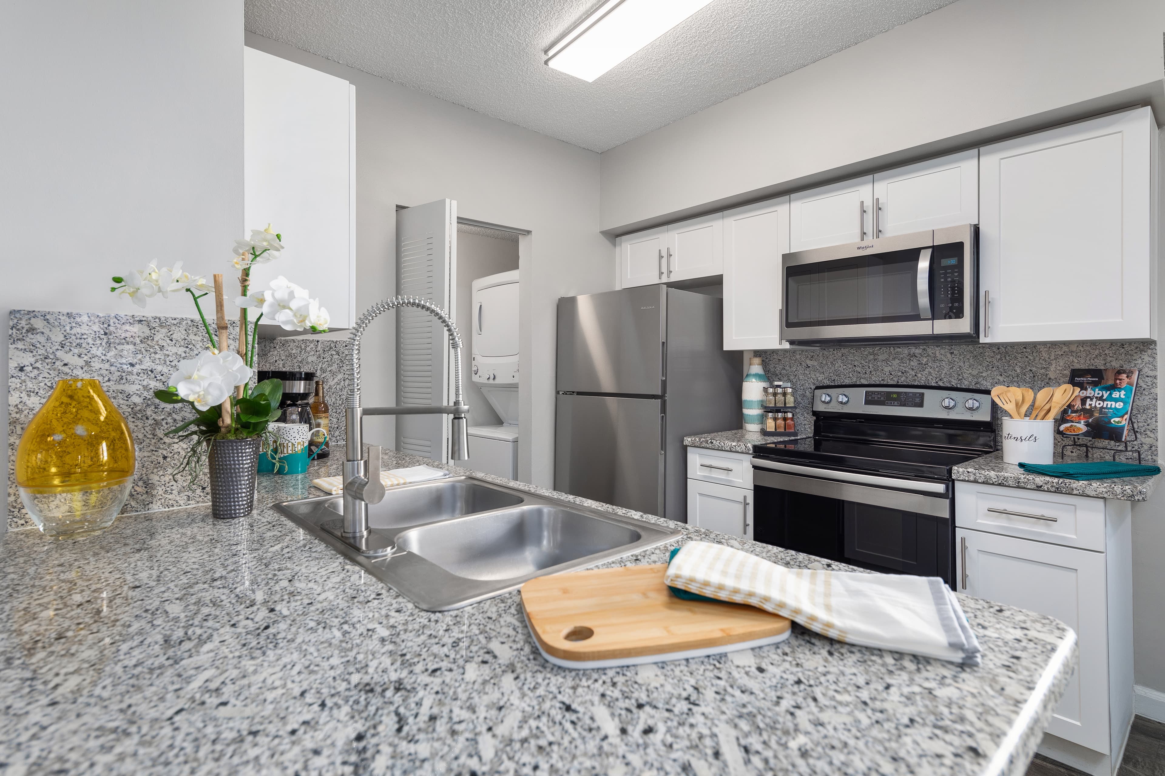 Nova Central Kitchen.jpg